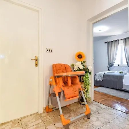 Lana Apartment