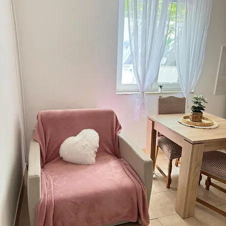 Apartment Lana *